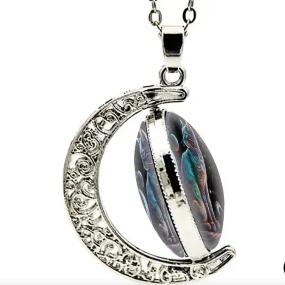 Cat and  Cresent Moon necklace.  360 rotation. NwT* - Picture 4 of 6